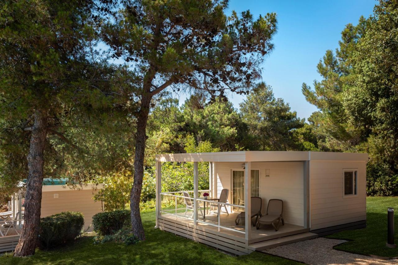Maistra Camping Koversada Uncovered Naturist Mobile Homes Vrsar Exterior photo